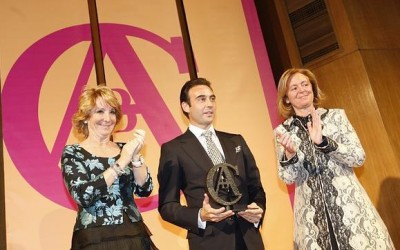 Enrique Ponce, galardonado con el III Premio Taurino ABC