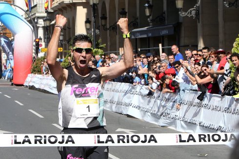 Cerca de 1.000 corredores participan en la XXVI Media Maratón de La Rioja