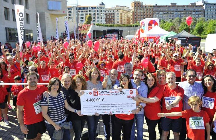 3.000 personas se volcaron con la asociación de enfermos mentales en la VI Carrera Familiar de Bilbao, organizada por El Correo