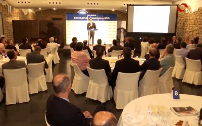 Directivos del BBVA presentan a José Ignacio Ceniceros el informe sobre la situación de La Rioja