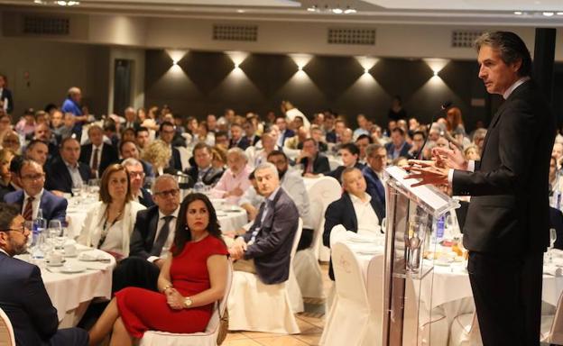 De la Serna destaca la inversión ferroviaria en Valladolid en el desayuno informativo organizado por El Norte de Castilla