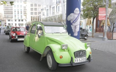 La V edición Motor Vintage consigue una inscripción récord, con 400 vehículos inscritos