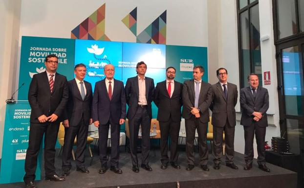Expertos debaten sobre el futuro de los coches eléctricos Jornada sobre Movilidad Sostenible organizada SUR