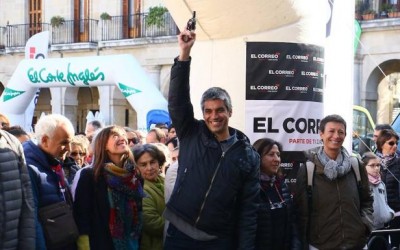 Cerca de 2.000 vitorianos participaron en la VI Marcha Green organizada por El Correo