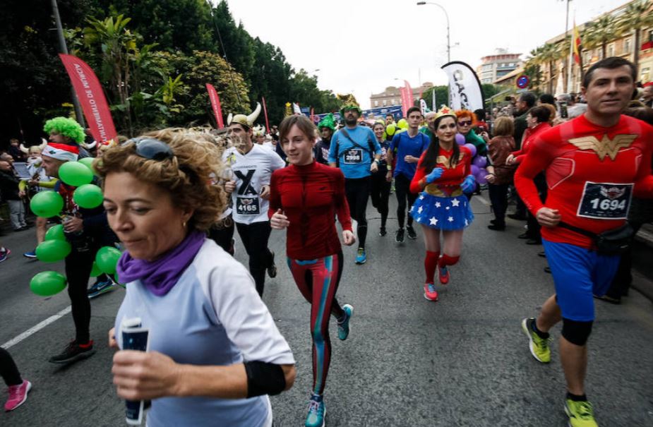 Unos 5.000 corredores participan en la San Silvestre de Murcia organizada por La Verdad
