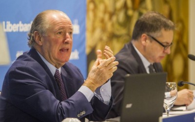 José María Gay de Liébana analiza el devenir económico nacional en el Foro Económico de El Diario Montañés