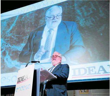 Arias Cañete, en el foro de Ideal: «La Comisión Europea ve muy positiva la candidatura de Granada al acelerador de partículas»