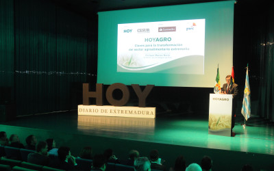 Unos 400 representantes del mundo agroganadero extremeño asisten a una jornada sobre transformación agroalimentaria, organizada por Hoy