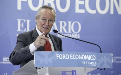 Josep Piqué participa en el Foro Económico de El Diario Montañés para analizar la nueva realidad dominada por lo global y lo digital
