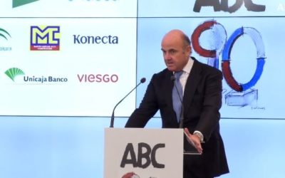 El vicepresidente del Banco Central Europeo participa en una conferencia sobre economía enmarcada en los actos del noventa aniversario de Abc de Sevilla